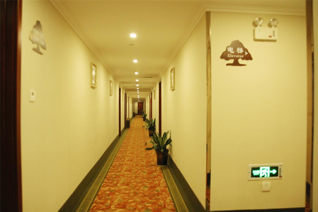 Greentree Inn Xinjiang Fukang Fukang Business Hotel Changji Eksteriør bilde