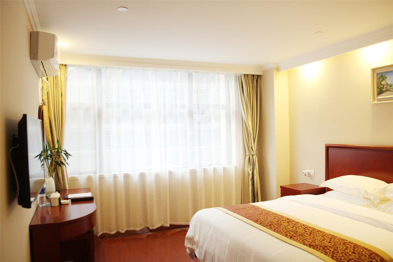 Greentree Inn Xinjiang Fukang Fukang Business Hotel Changji Eksteriør bilde