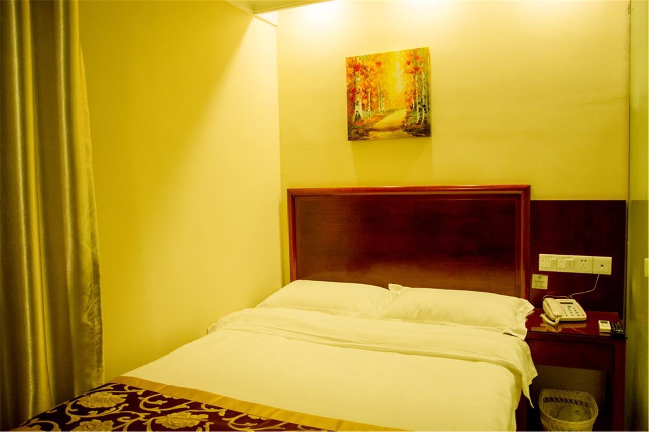 Greentree Inn Xinjiang Fukang Fukang Business Hotel Changji Eksteriør bilde
