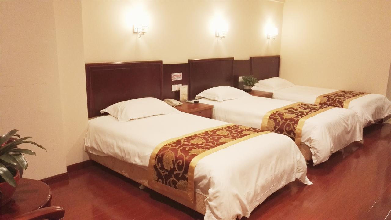 Greentree Inn Xinjiang Fukang Fukang Business Hotel Changji Eksteriør bilde