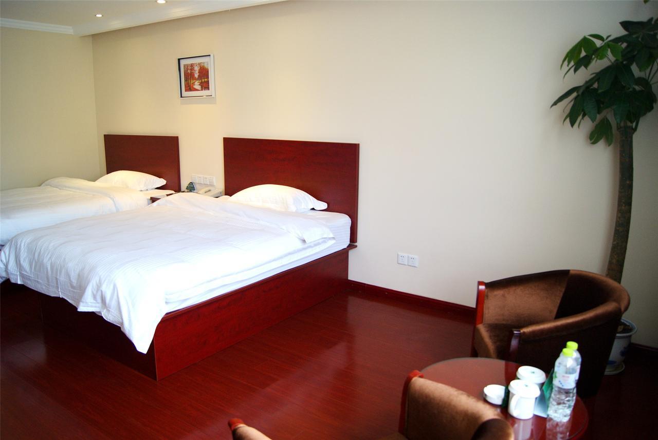 Greentree Inn Xinjiang Fukang Fukang Business Hotel Changji Eksteriør bilde