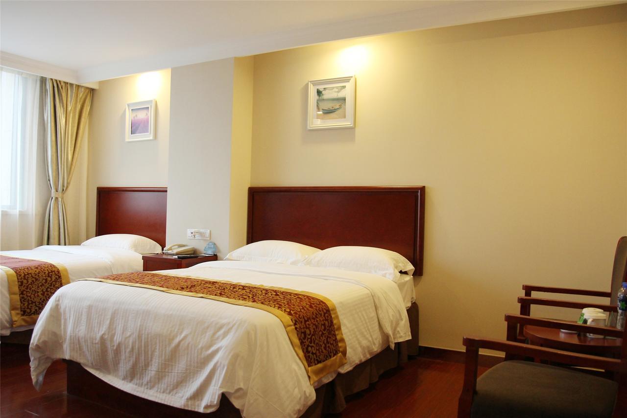 Greentree Inn Xinjiang Fukang Fukang Business Hotel Changji Eksteriør bilde